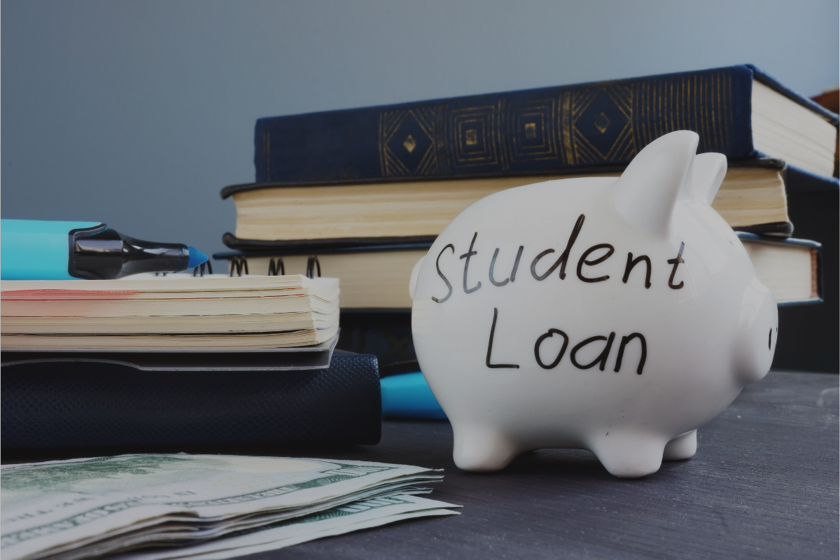 Student loan and credit blog graphic